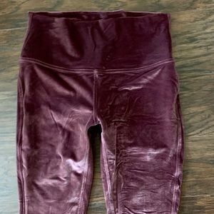 Lululemon crushed velvet leggings size 8